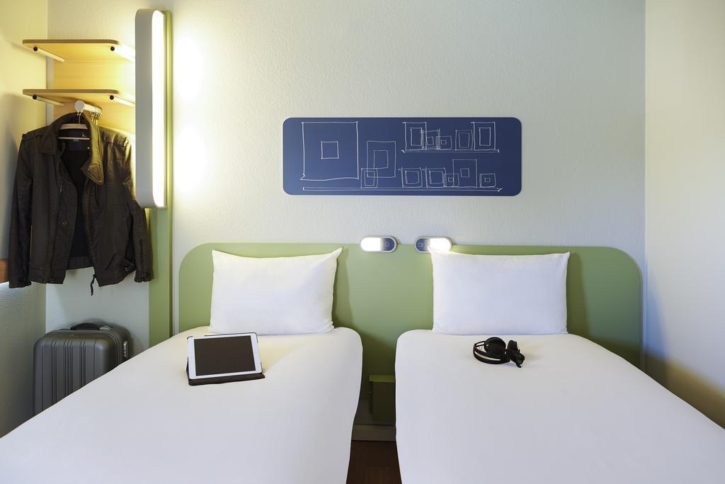 Ibis Budget Cergy St Christophe Zewnętrze zdjęcie