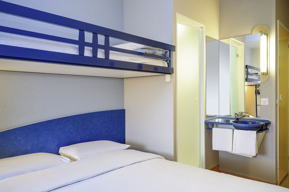 Ibis Budget Cergy St Christophe Zewnętrze zdjęcie